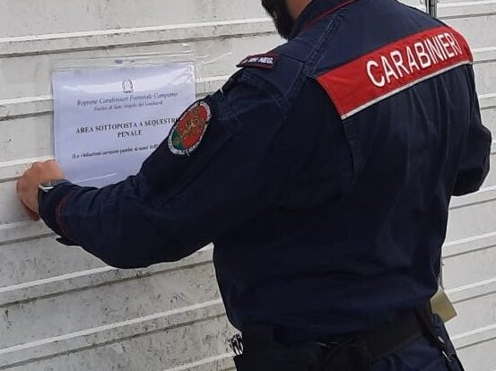 Sant’Angelo dei Lombardi e Montoro (AV):  Carabinieri sequestrano circa cento metri cubi di rifiuti speciali non pericolosi