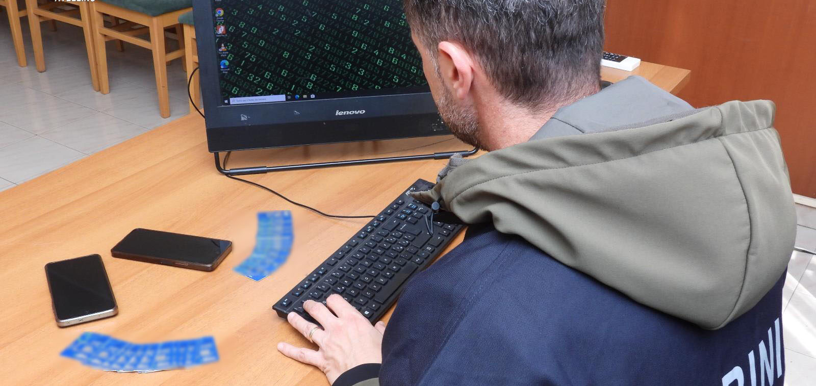 Avellino: vendita online di schede intestate fittiziamente, 45enne della provincia di Napoli indagato per ricettazione e perquisito dai Carabinieri