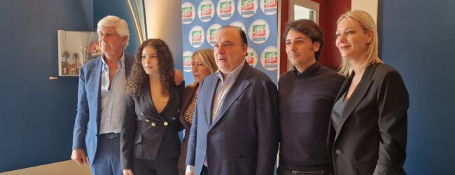 Regionali, Forza Italia annuncia i cinque capolista in Campania. Martusciello: “Tre donne e due uomini, espressione della società civile”