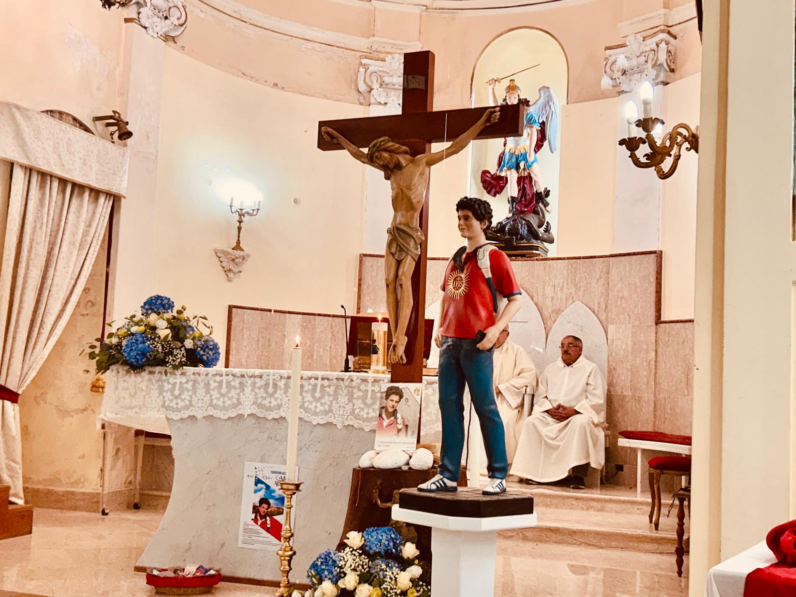 La Chiesa di San Michele Arcangelo di Torrioni accoglie la statua di San Carlo Acutis