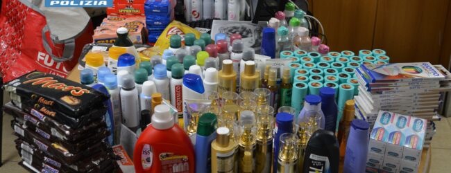 Benevento, ruba cosmetici e alimenti per 2.000 euro: arrestato 30enne
