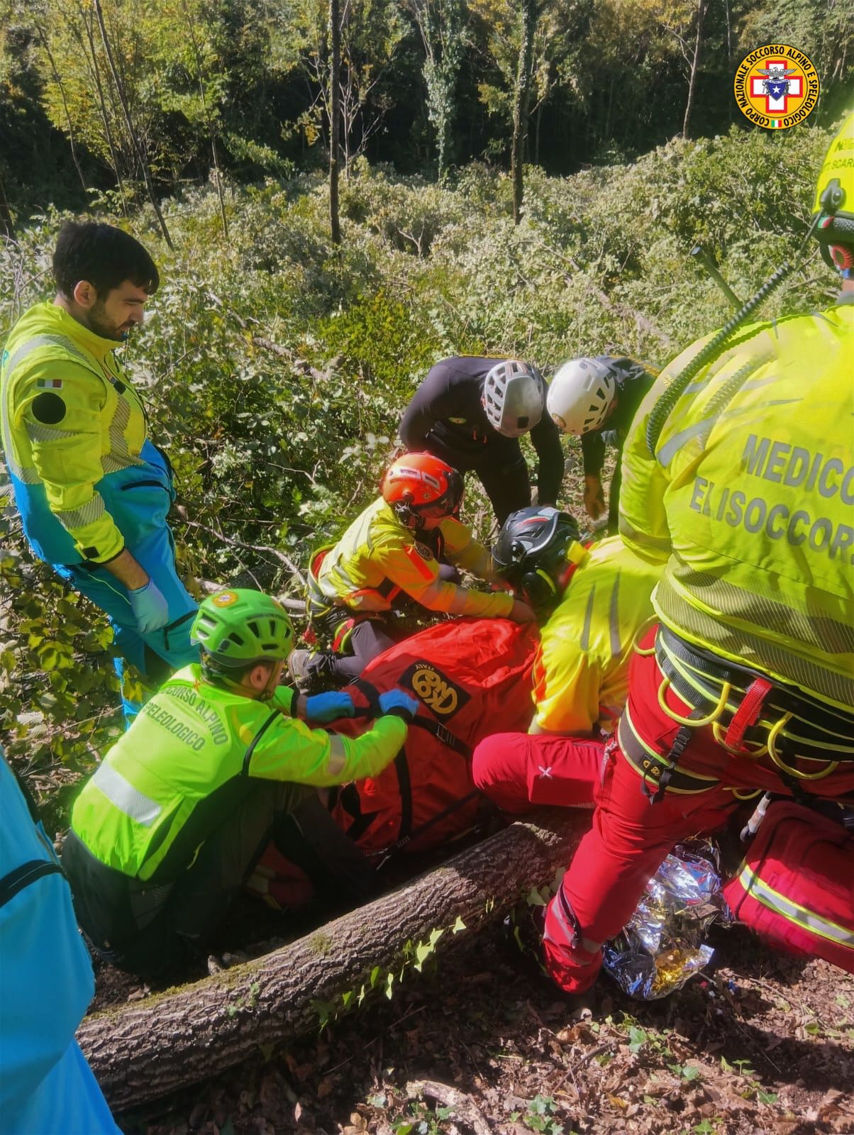 Montella, operaio boschivo coinvolto in un incidente: intervenuto il Soccorso Alpino