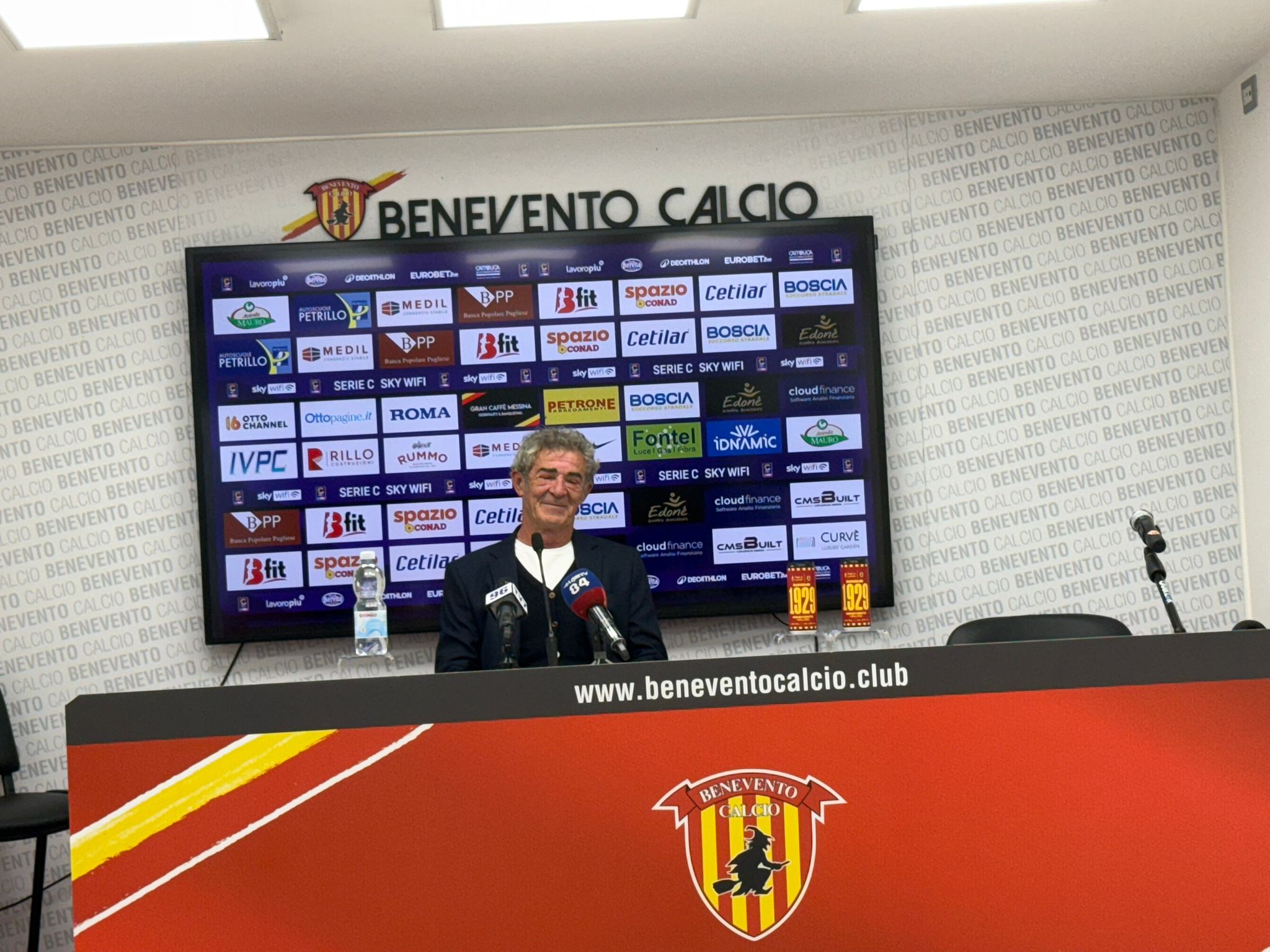 Benevento, Auteri: “A Catania sfida importante ma non determinante. Sarà una gara equilibrata”