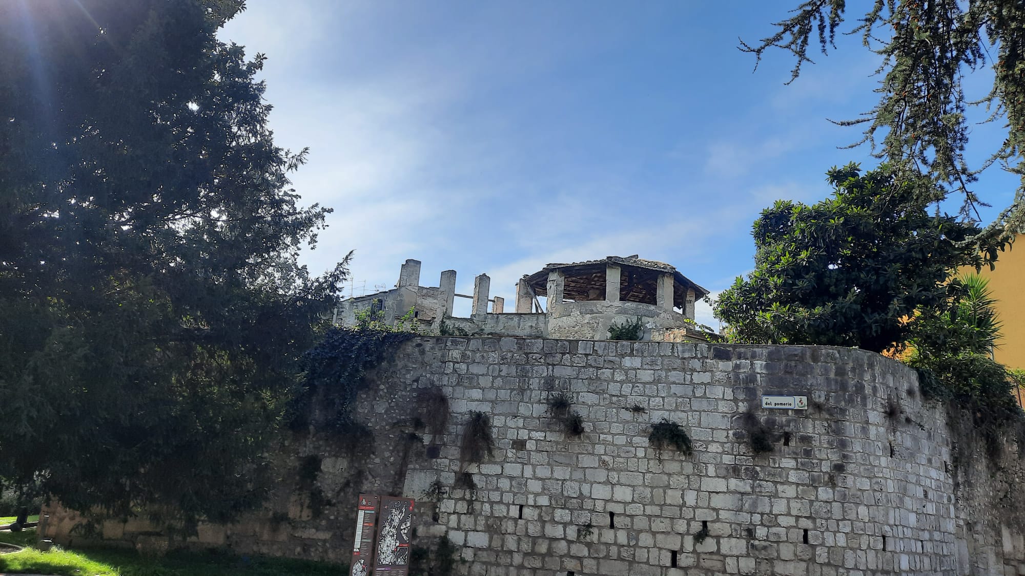 Civico22 al Comune: “recuperare alla città Palazzo Bosco Lucarelli a Port’Aurea”