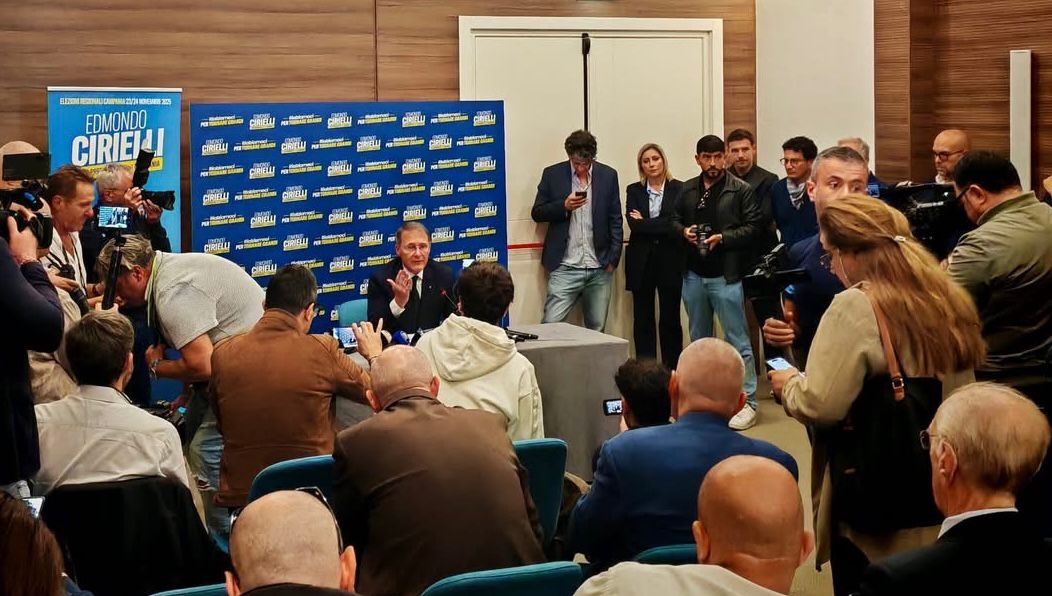 Regionali, Cirielli si presenta: “sono qui per vincere”. Nella sua lista figura Sangiuliano