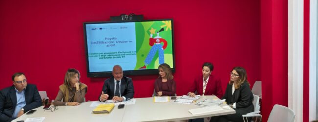 Entra nel vivo il progetto ‘DesTEENazione – Desideri in azione’: incontro con le scuole