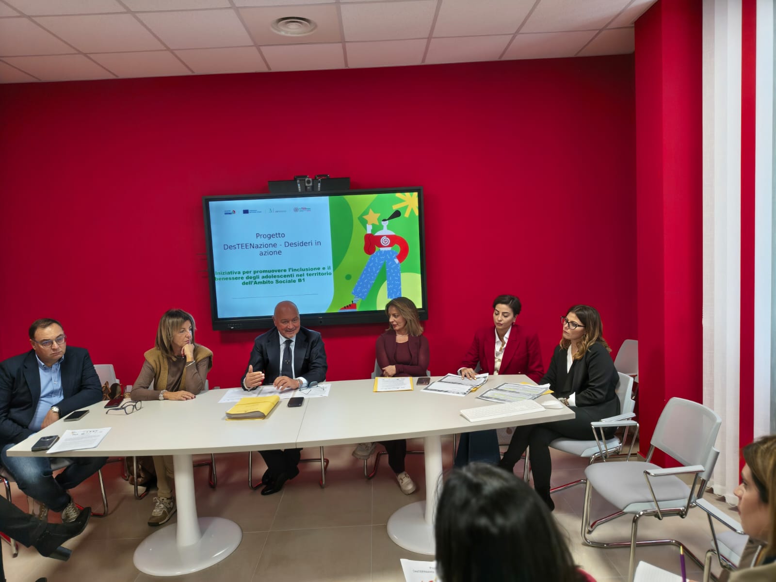 Entra nel vivo il progetto ‘DesTEENazione – Desideri in azione’: incontro con le scuole