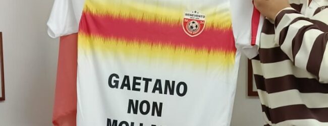 Una maglia giallorossa per Gaetano: il messaggio del Benevento Next Gen