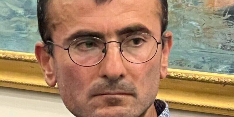 Sateriale (Capogruppo per Calvi):  bocceremo la mozione della Minoranza