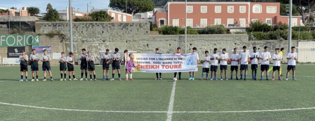 Ucciso con l’inganno di un provino, i ragazzi del “Forio United” ricordano Cheikh Touré
