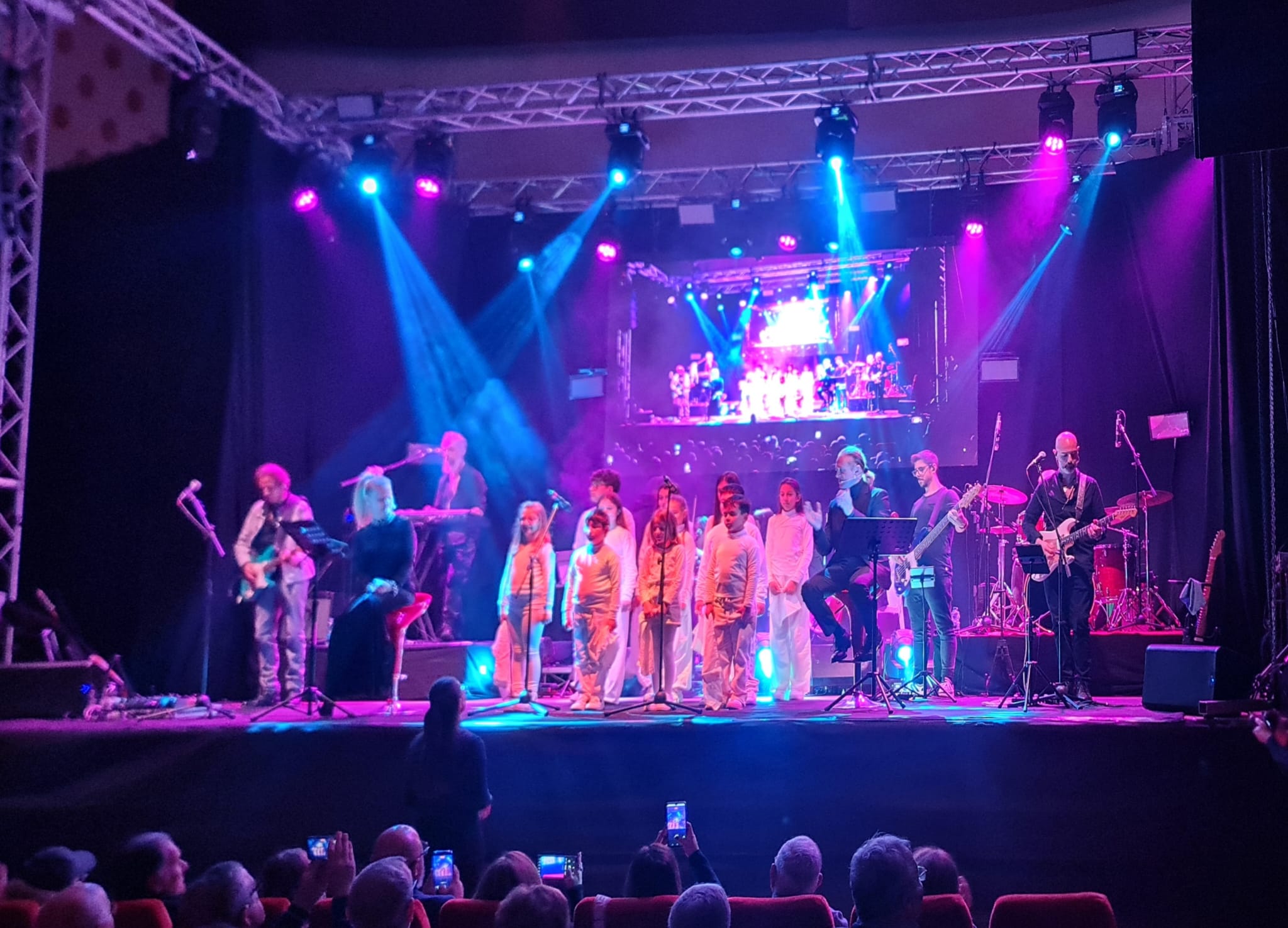 Applausi ed emozioni per “Omaggio a Battiato”