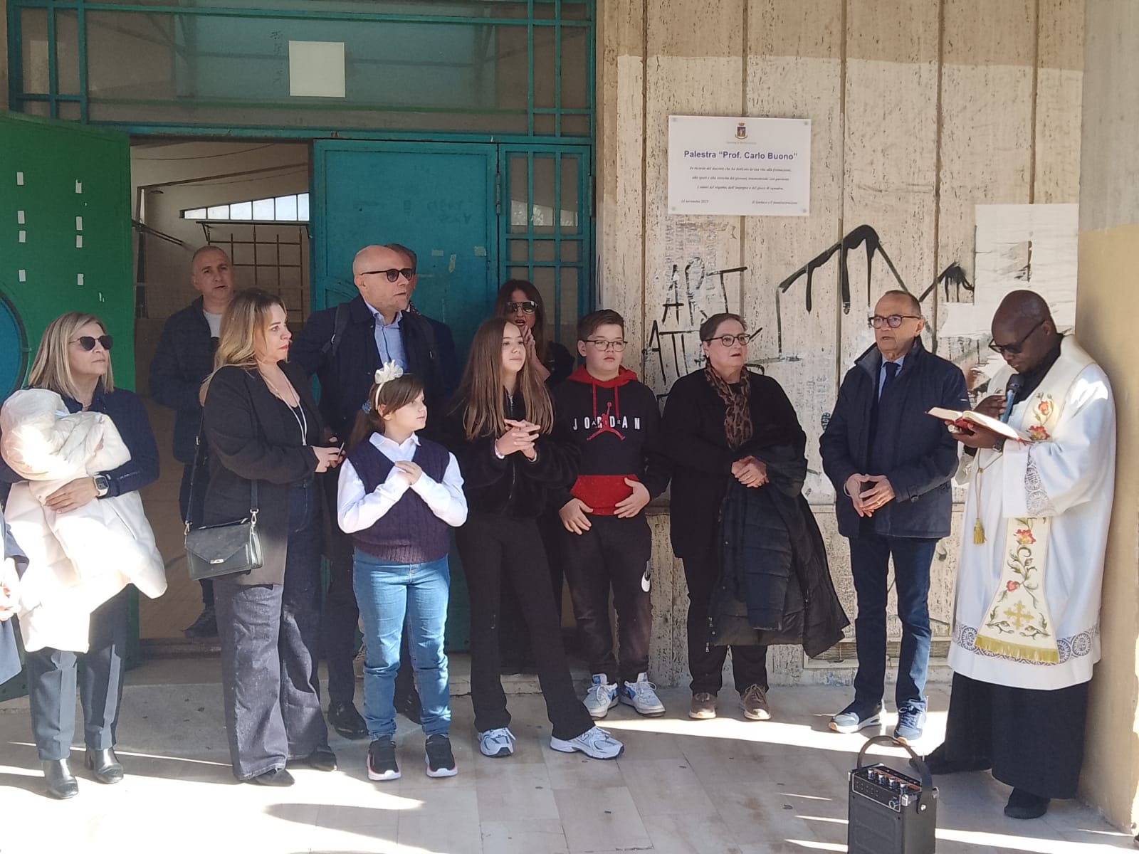 La palestra della scuolaSecondaria intitolata al Prof. Carlo Buono