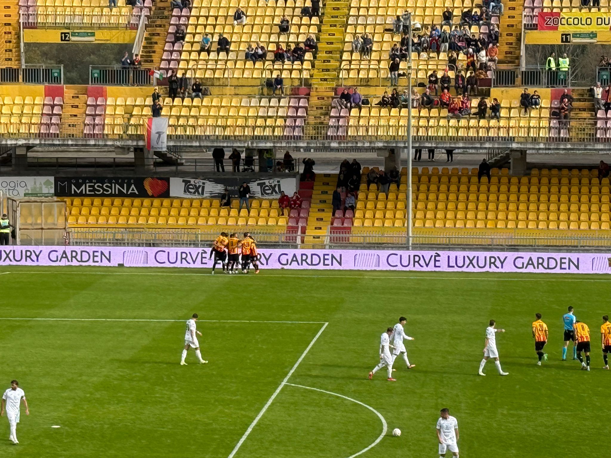 Benevento-Monopoli: 3-1. Tris al debutto per Floro Flores