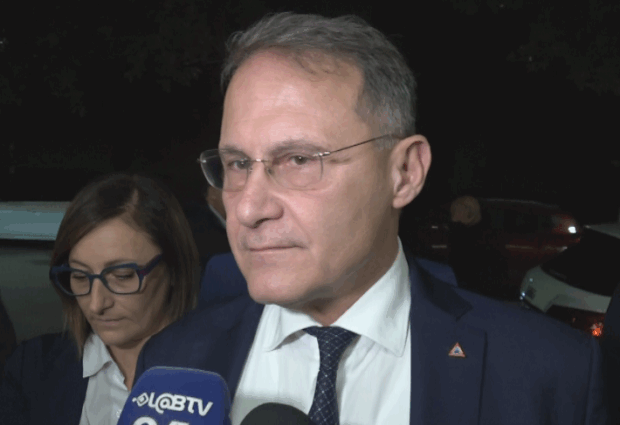 Cirielli saluta tutti e torna a Roma