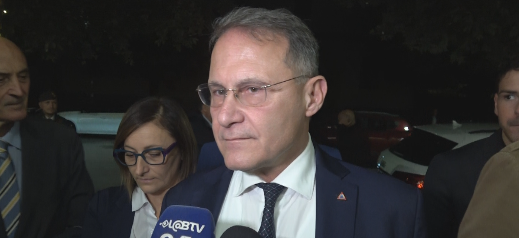 Cirielli saluta tutti e torna a Roma