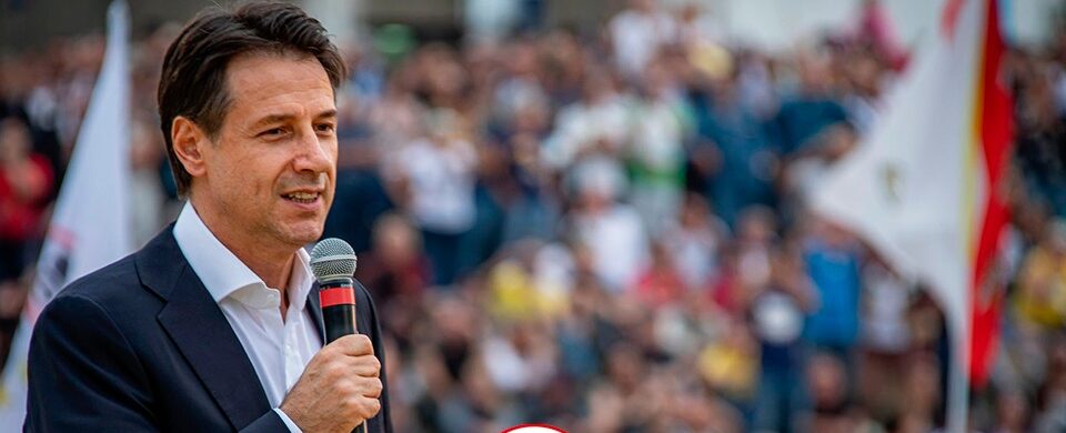 Giuseppe Conte a Pietrelcina con il Movimento 5 Stelle e i candidati del Sannio