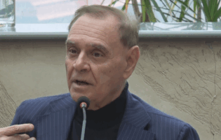 Giovani di Benevento bloccati a Dubai contattano il sindaco Mastella: “Ho avvertito Farnesina”