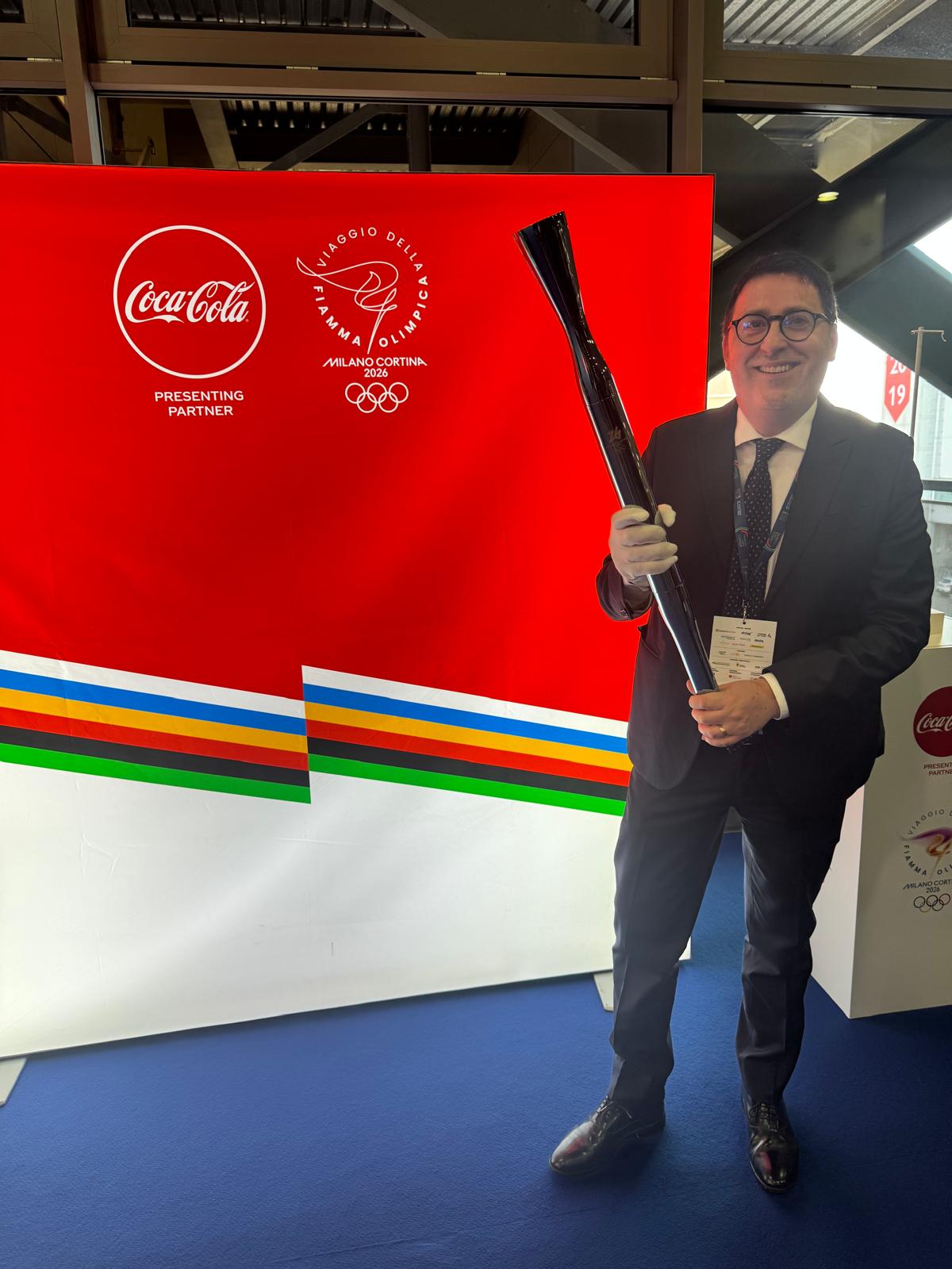 Un residente di Monteforte tra i Tedofori