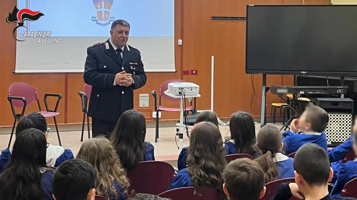 Torella dei Lombardi: cultura della Legalità, i Carabinieri incontrano gli studenti dell’Istituto Comprensivo “Criscuoli”