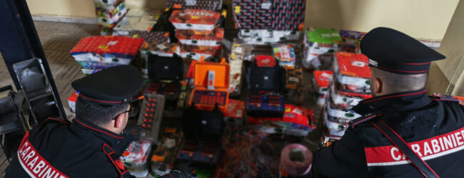 Solofra: vigilia di Natale col botto, i Carabinieri sequestrano 38kg di fuochi pirotecnici e denunciano un 40enne