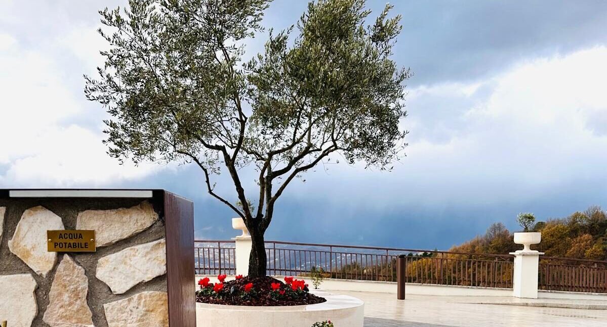 Torrioni, Piazza San Michele Arcangelo rinasce con un nuovo look