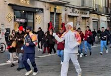 La Fiamma Olimpica di Milano Cortina 2026 saluta Avellino: tappa conclusa in Piazza Libertà