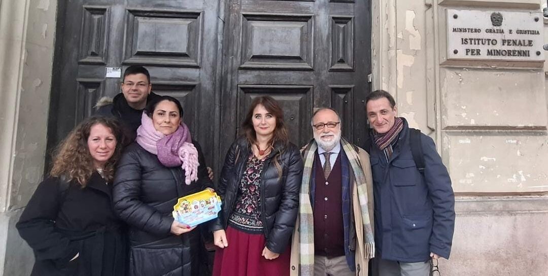 IPM di Airola, una giornata particolare, il Garante Ciambriello: “Arte e teatro per il futuro dei giovani detenuti”