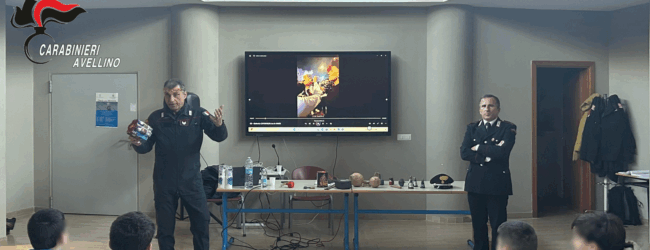 Atripalda, Carabinieri incontrano gli studenti dell’Istituto “De Amicis – Masi” per promuovere la sicurezza nell’uso dei fuochi d’artificio