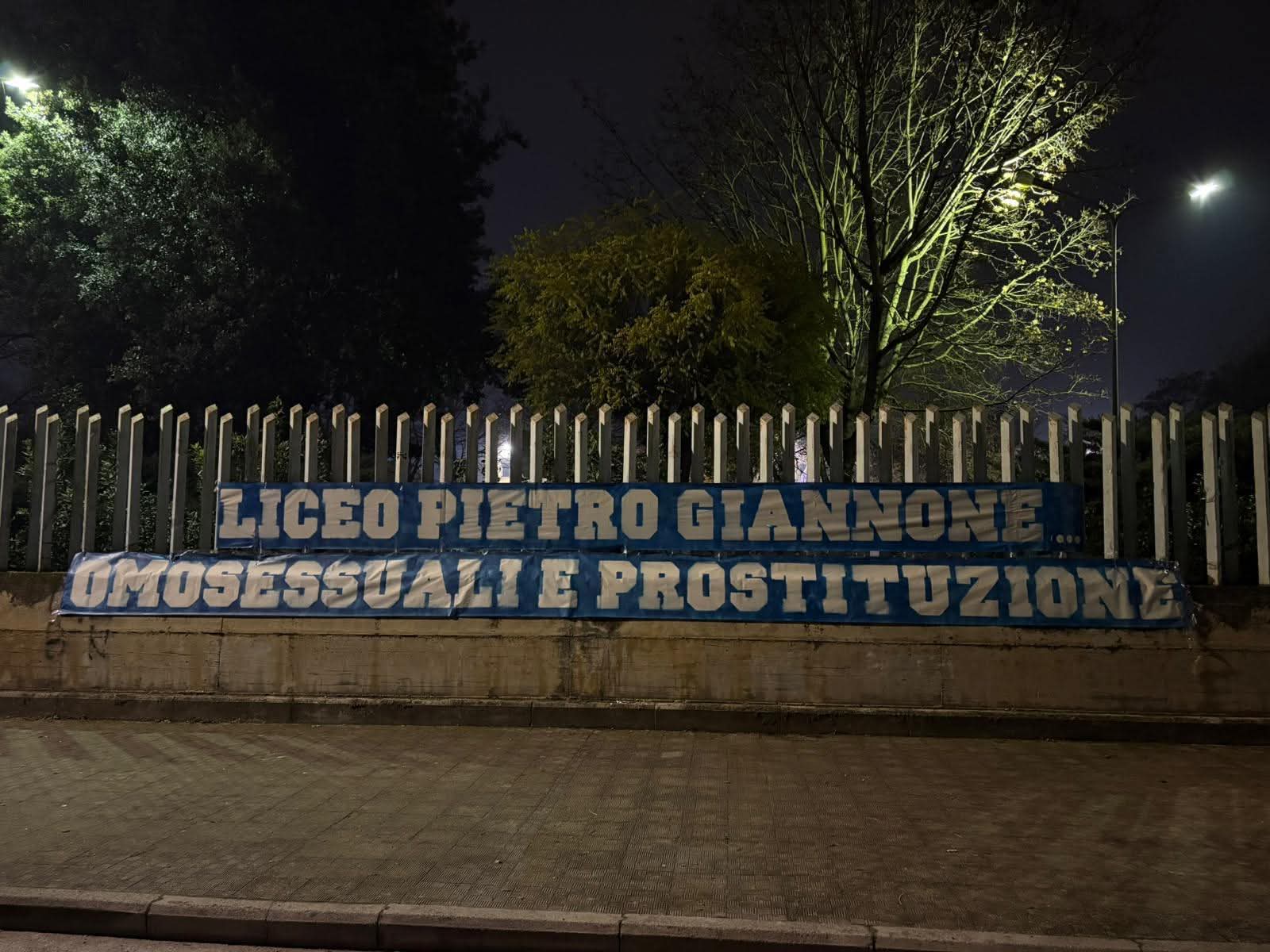 In città striscione sul liceo Giannone: omosessualità e prostituzione