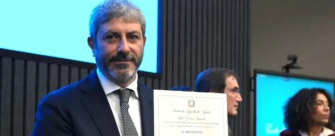 Fico proclamato presidente della Campania: “Seguiremo il faro dell’etica pubblica, ora subito al lavoro”