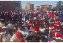 Alla scuola Sant’Angelo a Sasso il Natale diventa educazione: musica, scrittura e comunità