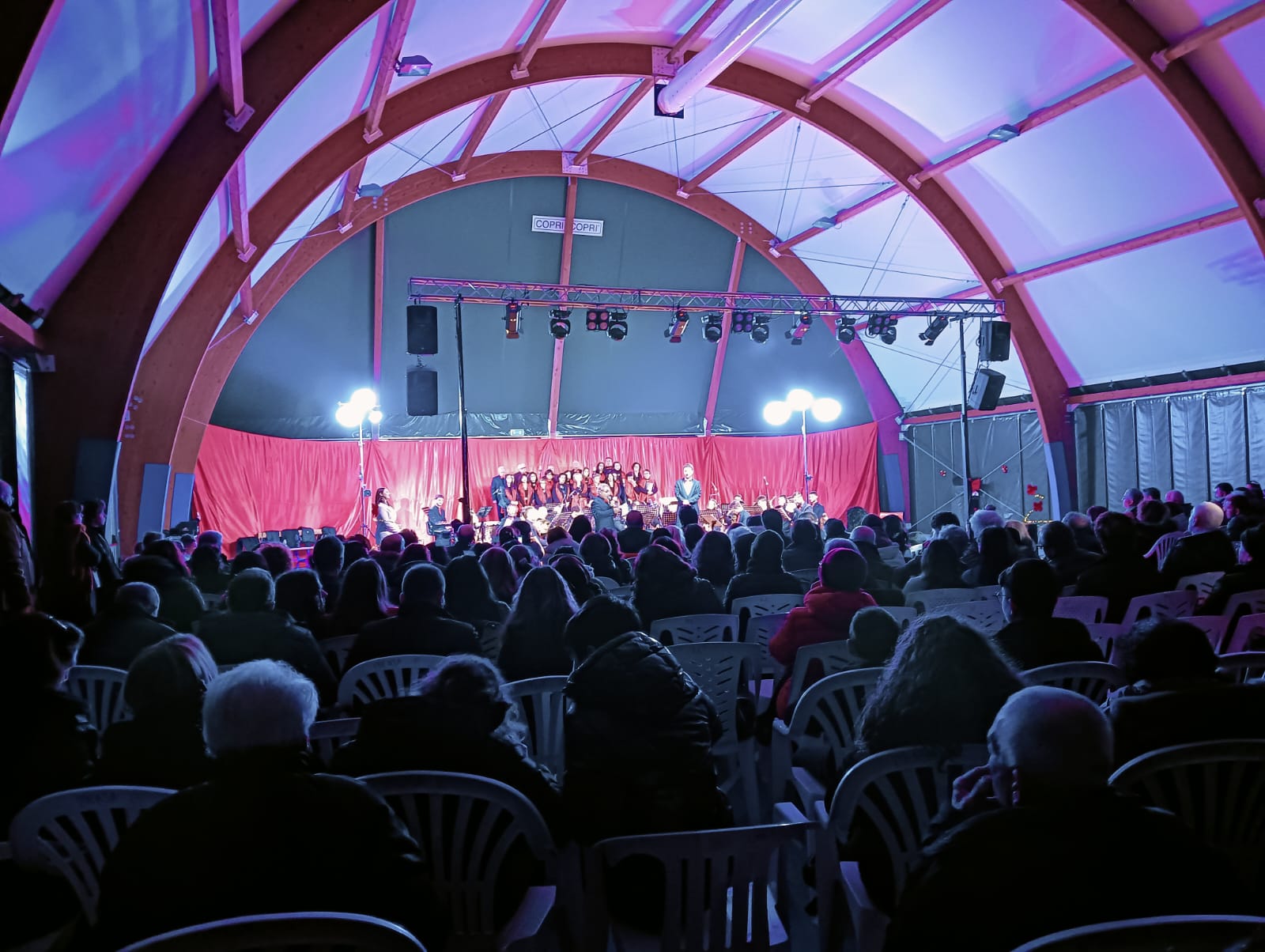 Castelvenere, “Note di Natale” con oltre cento artisti: concerto stasera alle 20 alla palestra comunale