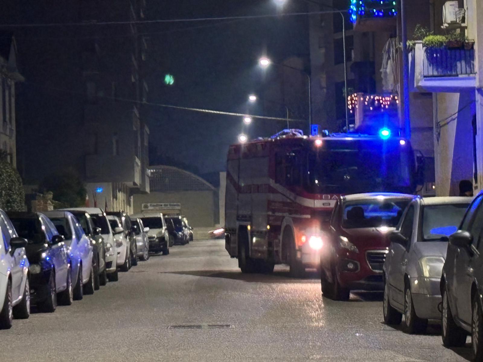 Miasmi nella zona stazione, l’odore sparisce ma resta il giallo: sospetto sversamento chimico nelle fogne