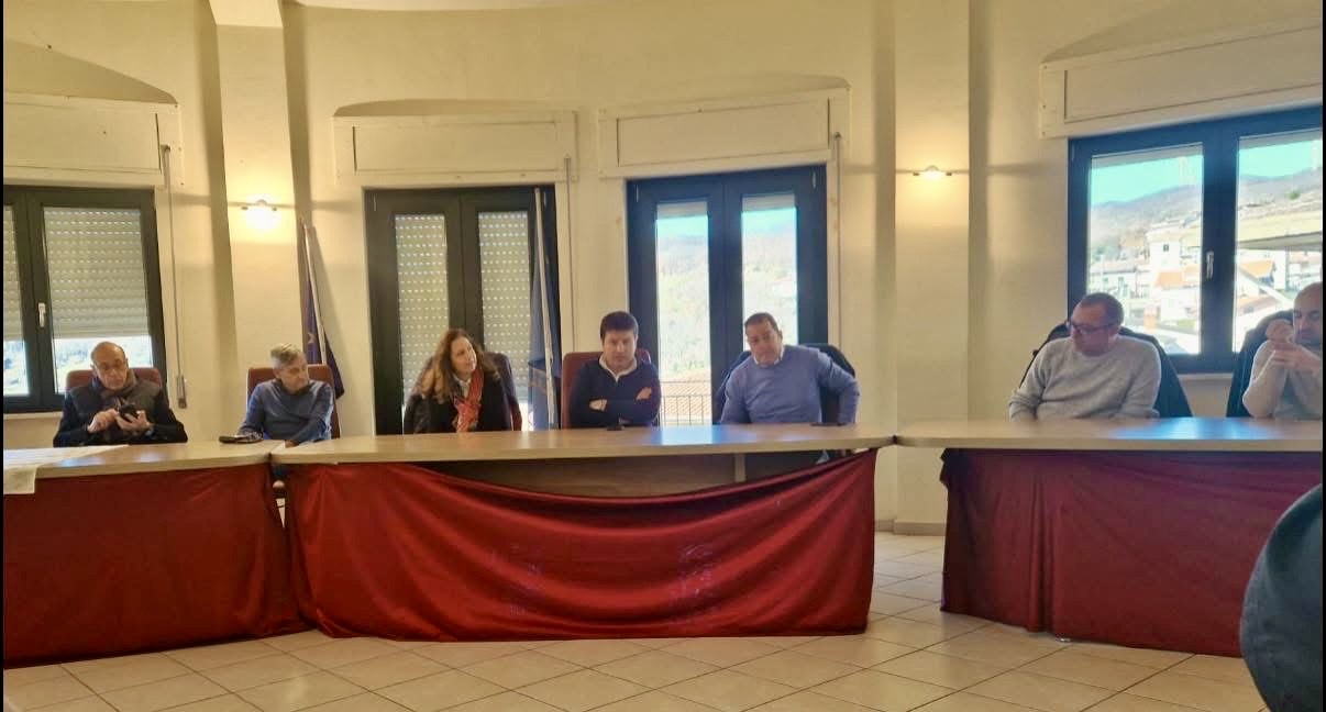 San Lupo, incontro istituzionale con l’Amministrazione comunale. Rubano ed Errico: “La politica è presenza, non passerella”