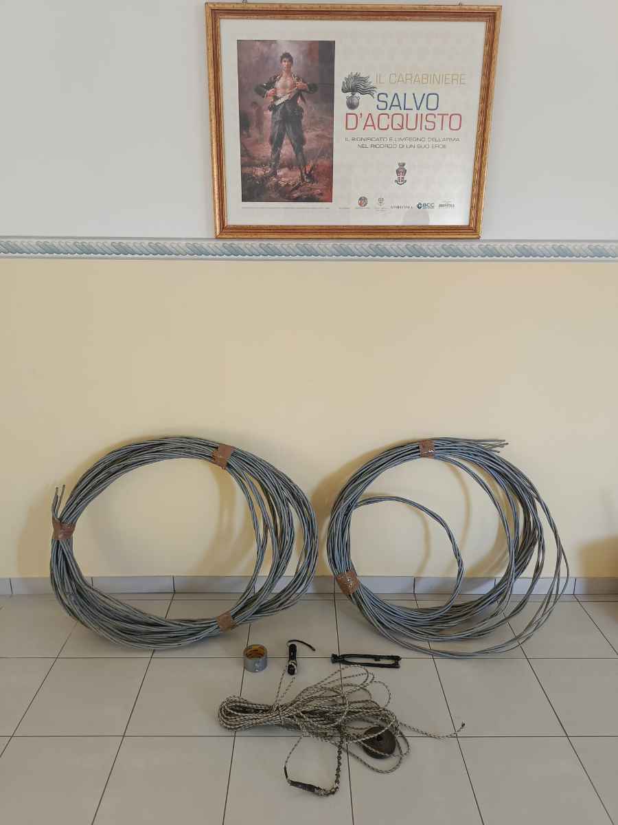 Amorosi, arrestato 49enne mentre rubava cavi di rame: aveva già precedenti specifici