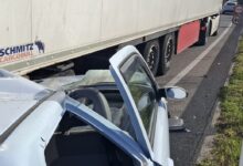 Tampona un tir sulla Statale 87: 81enne ferita e traffico in tilt