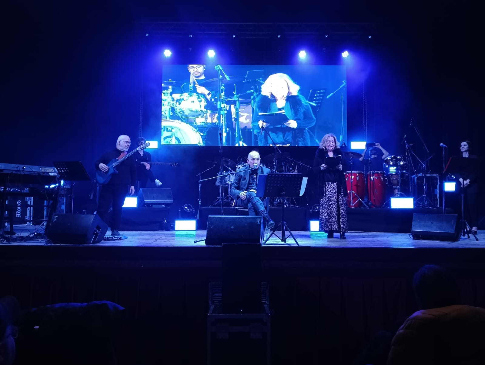 “Sidun”, un tributo a De André che emoziona Telese Terme: un viaggio musicale nella poetica di Faber