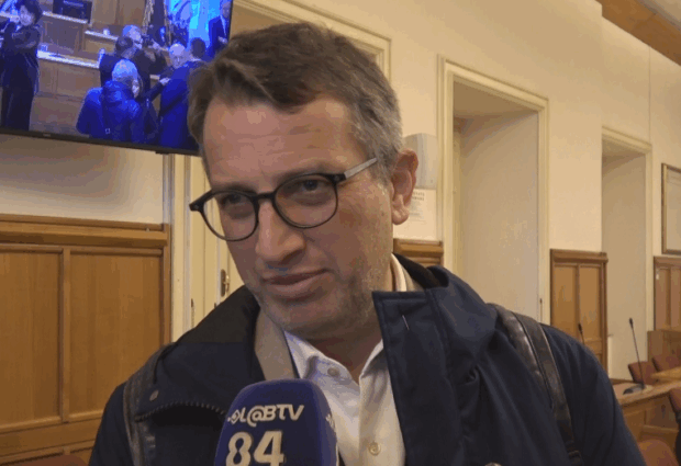 Consiglio, Moretti: ” rimasto in aula ma cancellato il mio intervento. Parente “regista” della maggioranza”