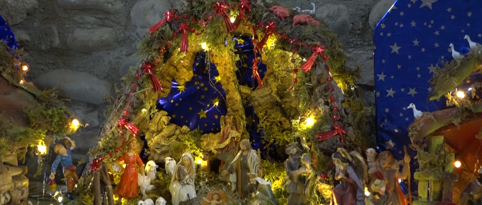 La luce del presepe ci conduce verso il vero senso del Natale