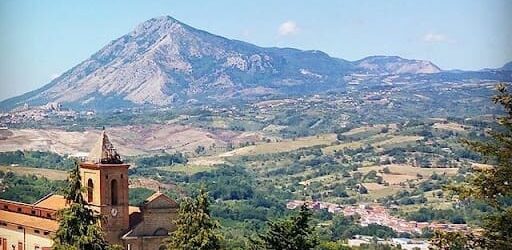 Roccabascerana, “Illumina la notte”: la rassegna natalizia entra nel vivo nel segno di Antonio Principe