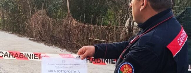 Moschiano, Carabinieri denunciano due persone e sequestrano un escavatore