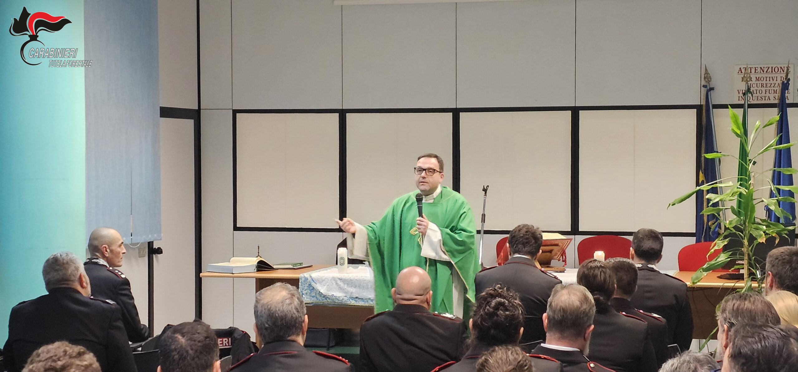 Avellino, il Cappellano militare celebra la santa messa presso il gruppo Carabinieri Forestale