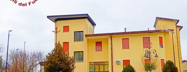 Volturara Irpina, incendio da stufa a pellet in un appartamento: intervento dei Vigili del Fuoco