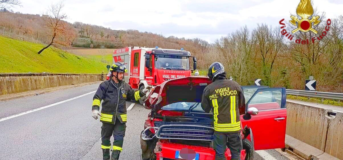 Avellino, maltempo: circa 40 interventi dei Vigili del Fuoco tra il 6 e il 7 gennaio.