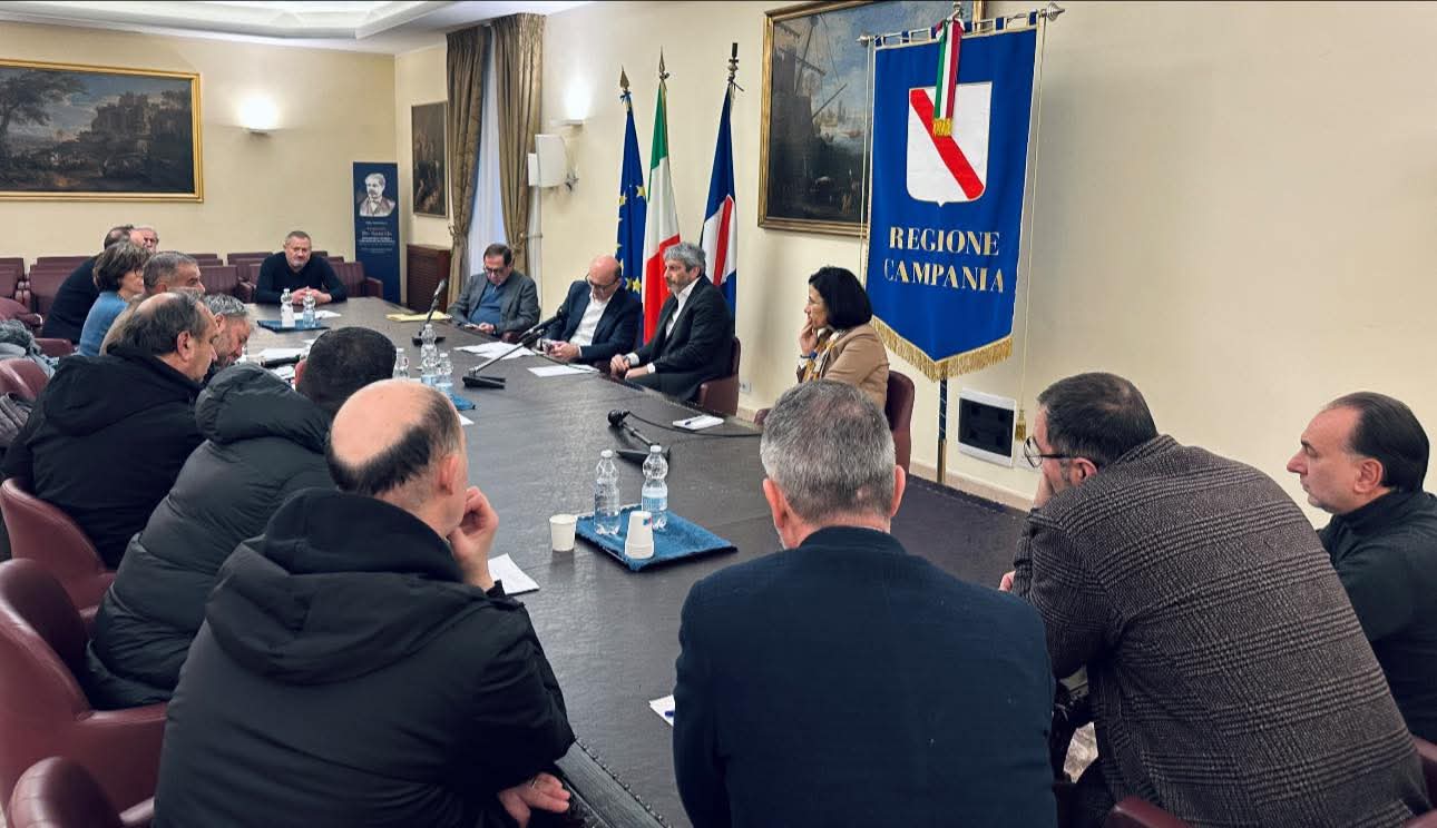 Fico: “Il dialogo è la chiave per risolvere le sfide del territorio, incontro con i sindacati sulla Menarini Bus di Flumeri