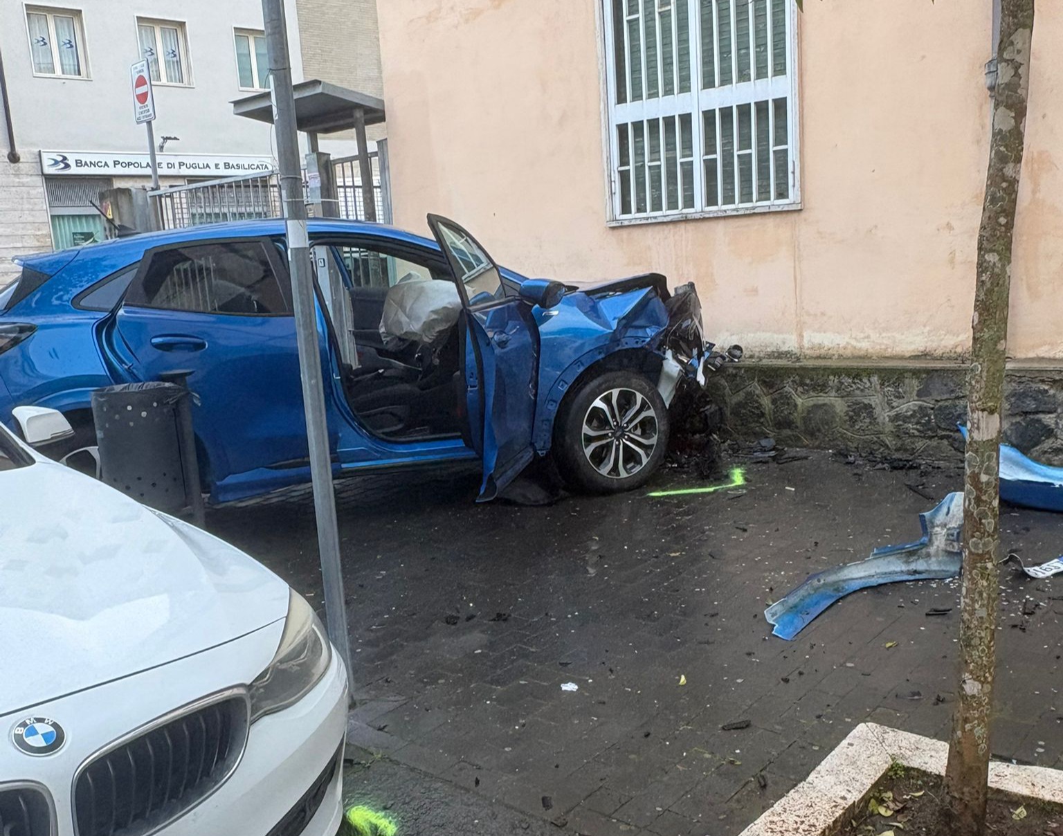 Incidente al Viale Mellusi: un ferito