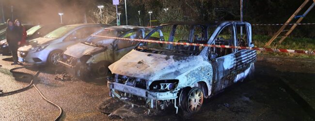 Incendio auto a Benevento: due vetture distrutte dalle fiamme
