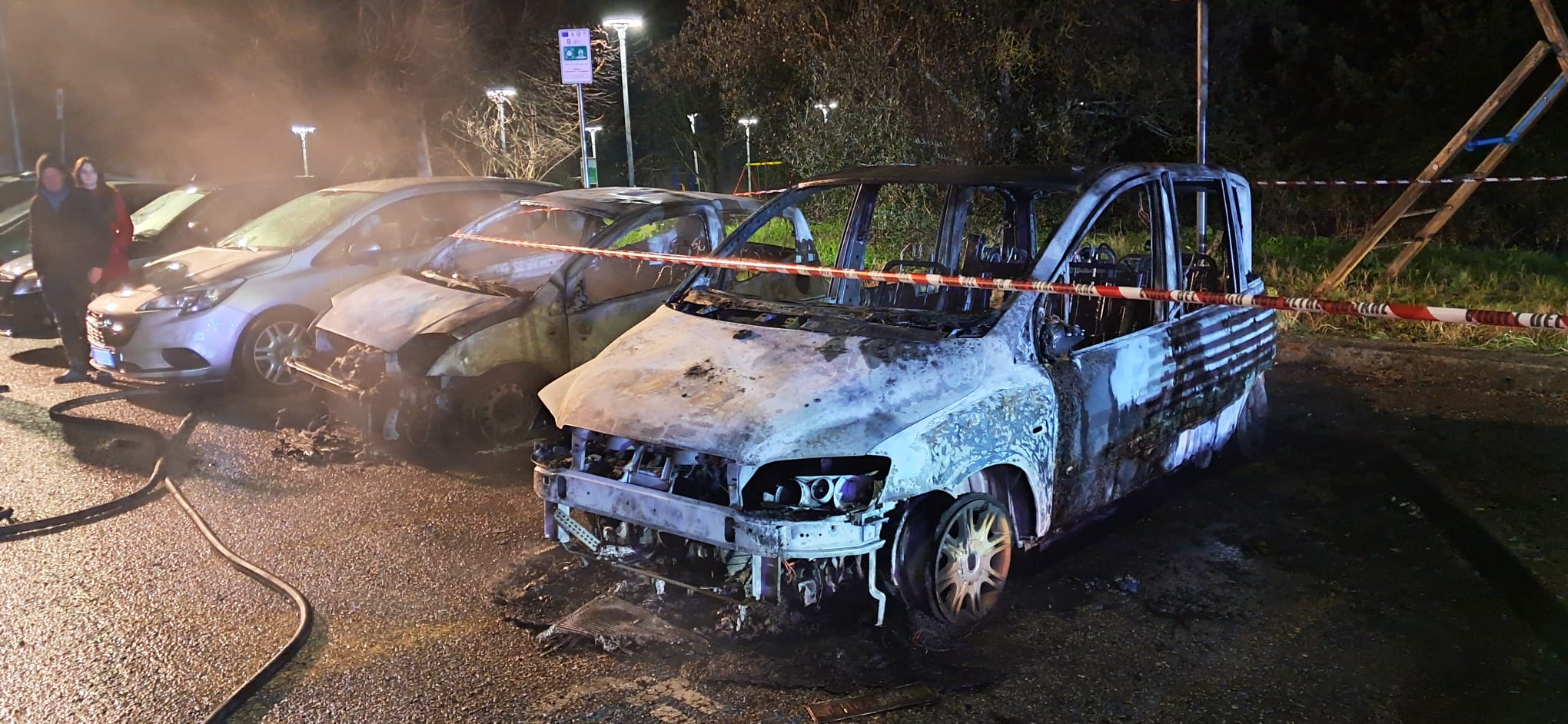 Incendio auto a Benevento: due vetture distrutte dalle fiamme