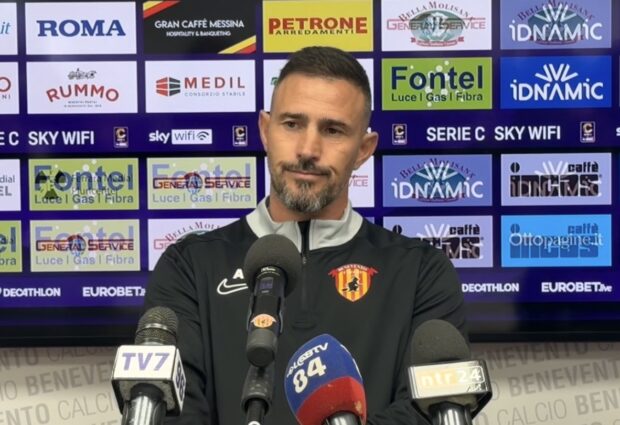 Benevento, Floro Flores: “Vogliamo vincere, vi svelo la formazione titolare. Grande fiducia nella società per il mercato”