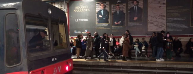 La stazione di Napoli palcoscenico di arte e cultura con la “Christmas Experience 30 plus”